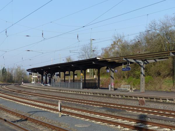 1_Bahnhof Kirchhain Bild Seite 3