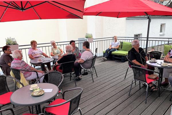 9_Wiederer&ouml;ffnung Stadtcafe