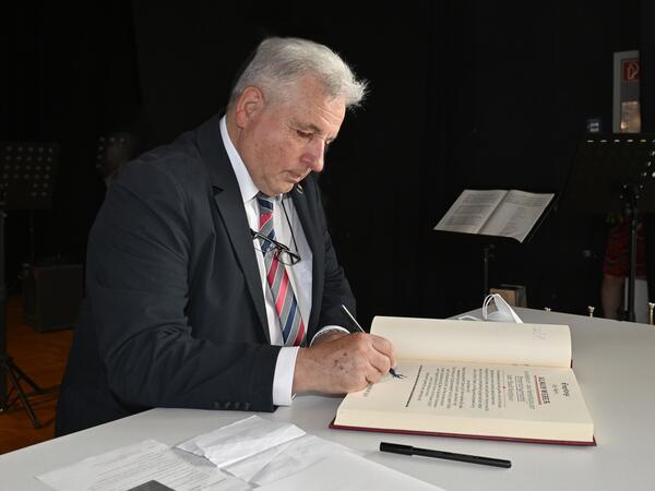 1_Ehrung Klaus Weber Titelbild