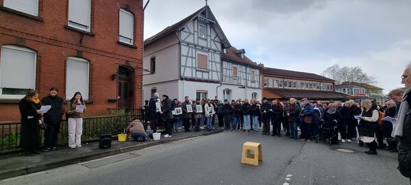 1_Stolpersteinverlegung Bild 1 Seite 3