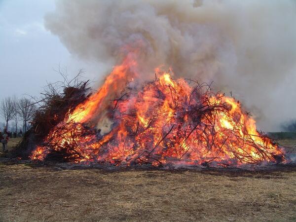 Feuer Osterfeuer