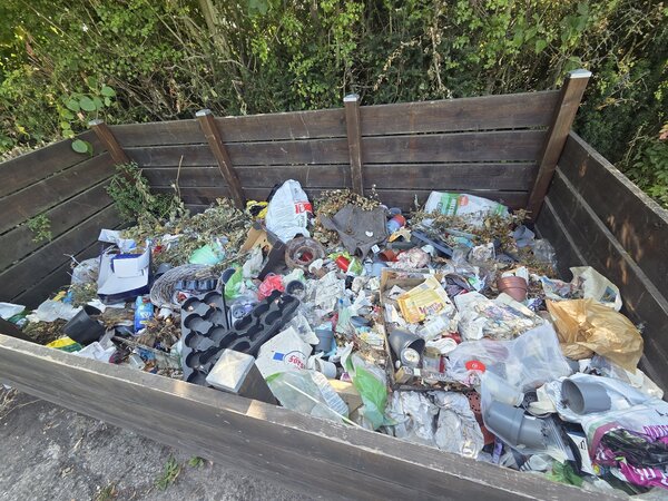Abfallsammelstelle Friedhof